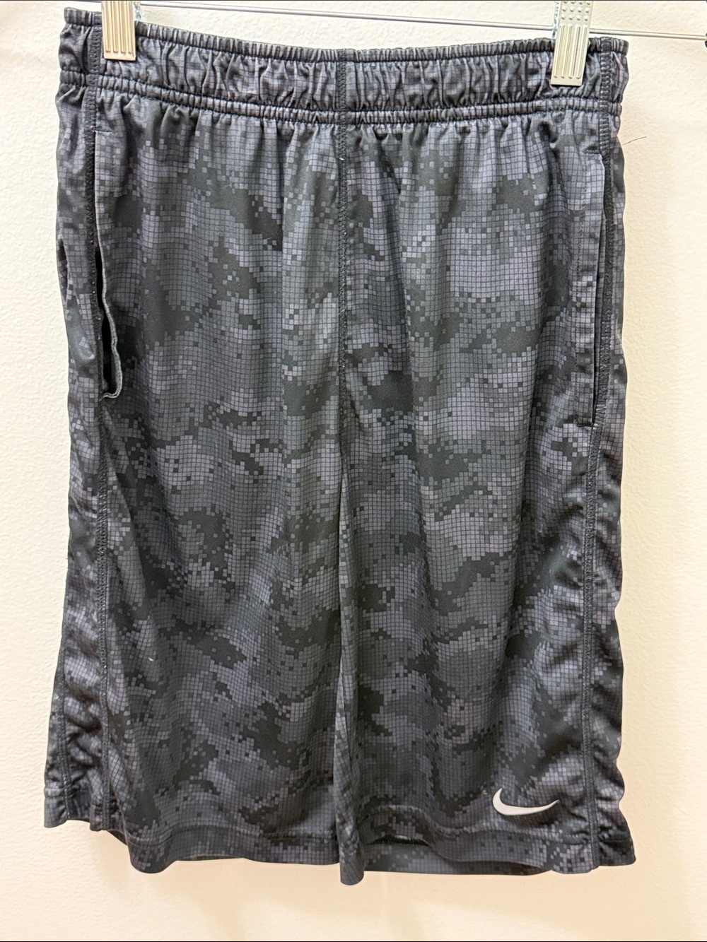 Nike youth boys Black & Gray Camo Athletic Shorts